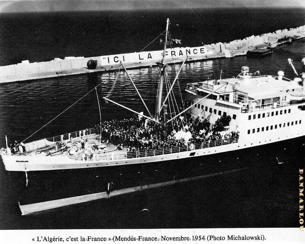 Oran - Port - Algerie c'est la France.jpg